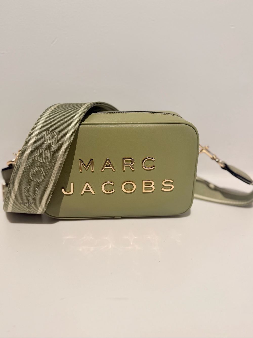 NWT Marc Jacobs flash camera bag - reed